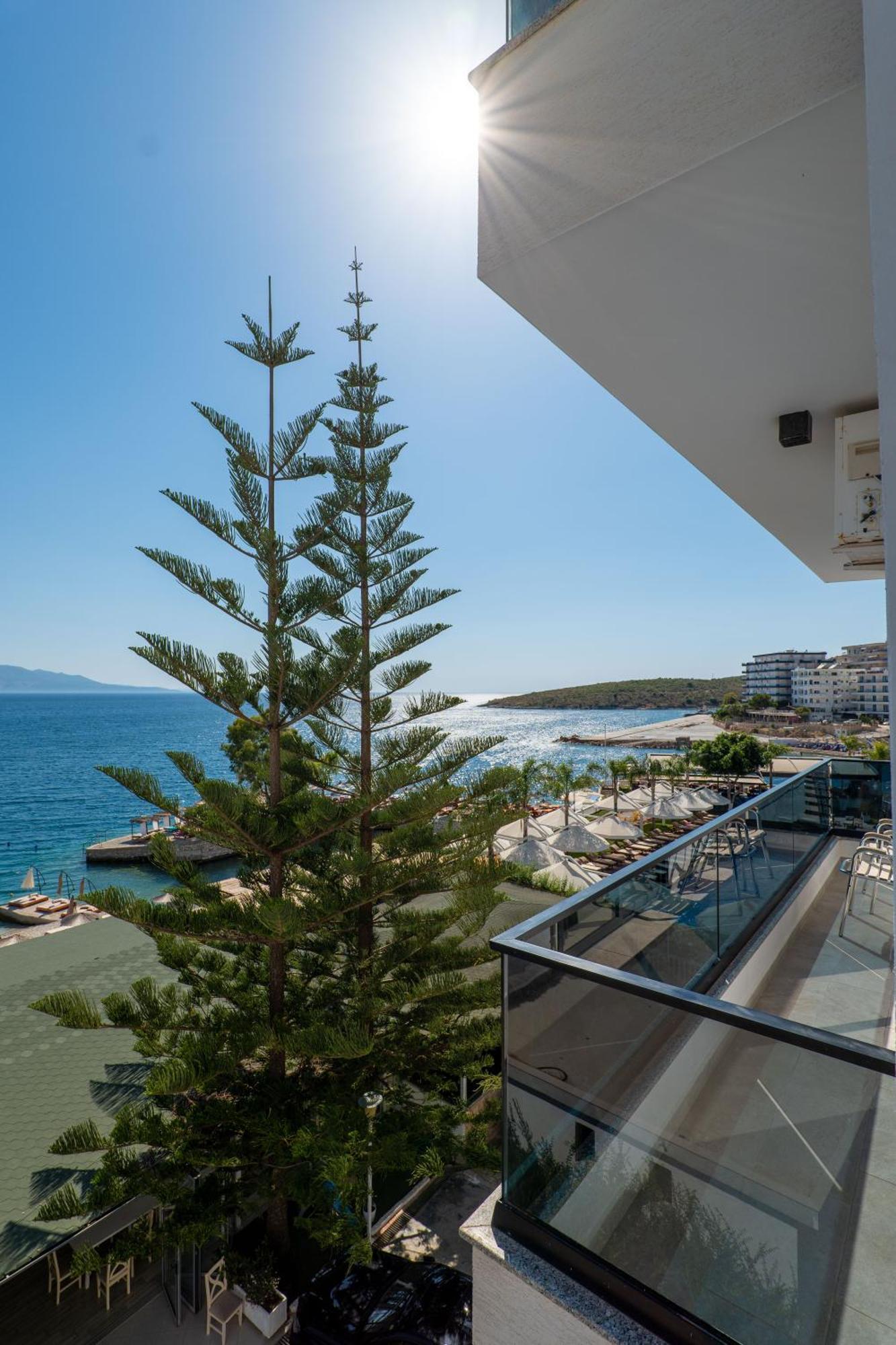 Hotel Kompleks Joni Sarandë Eksteriør billede