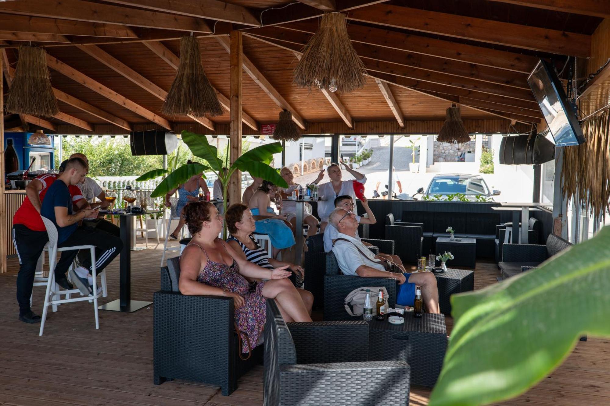Hotel Kompleks Joni Sarandë Eksteriør billede
