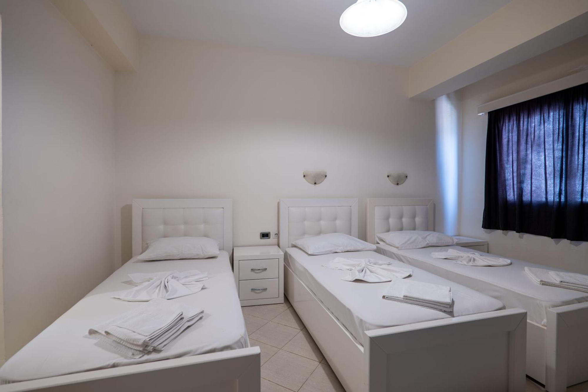 Hotel Kompleks Joni Sarandë Eksteriør billede