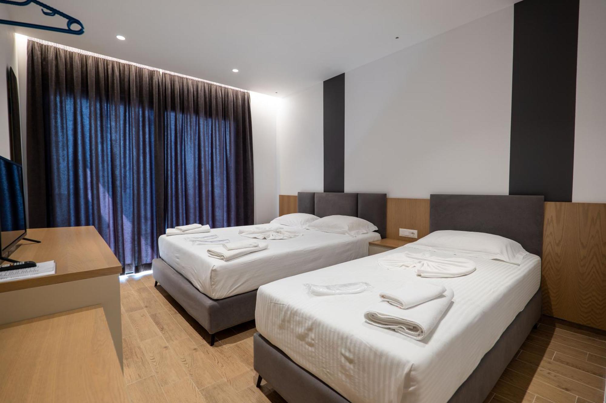 Hotel Kompleks Joni Sarandë Eksteriør billede