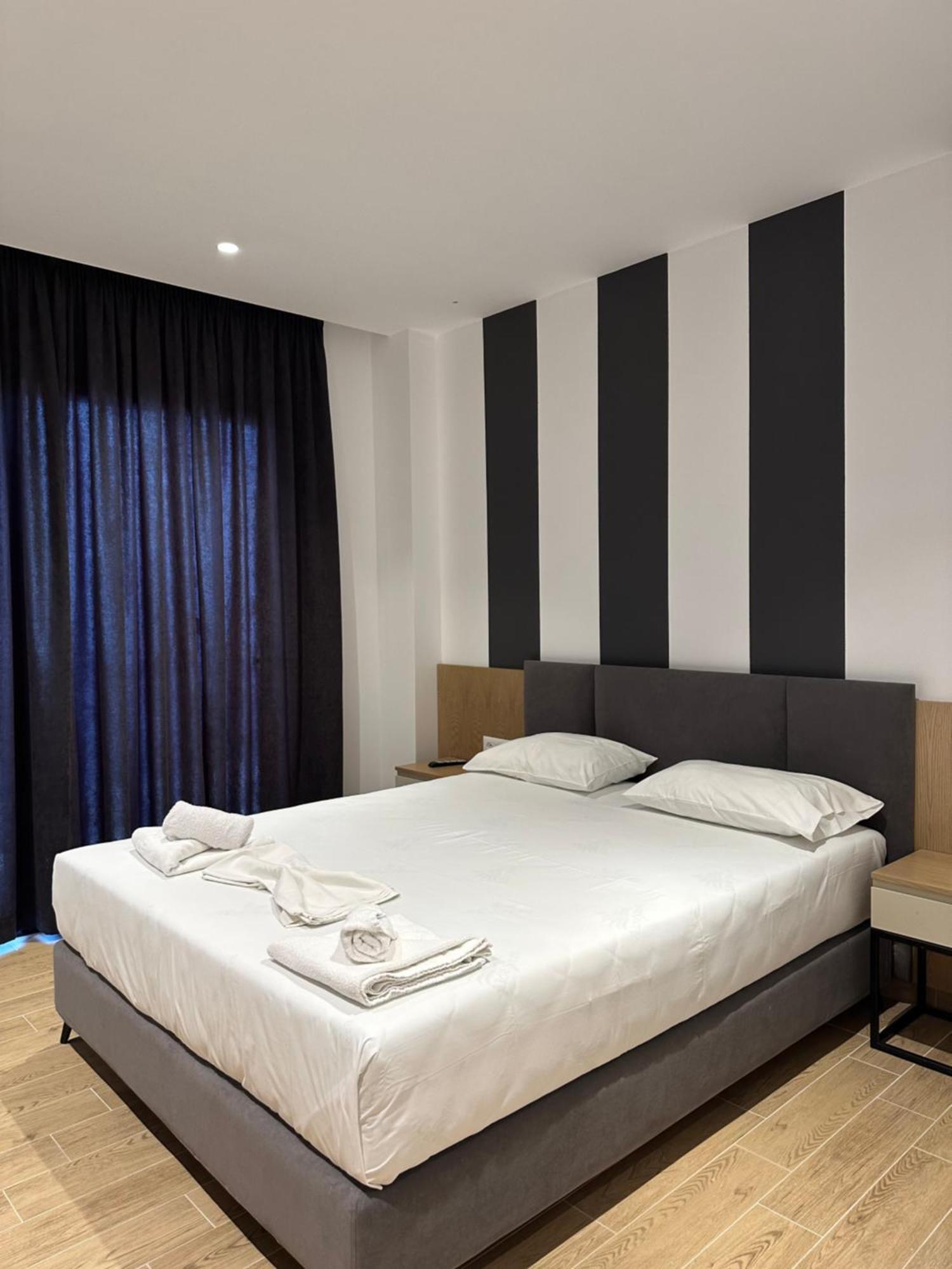 Hotel Kompleks Joni Sarandë Eksteriør billede
